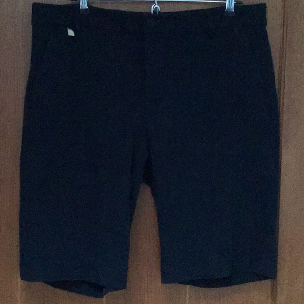 Lauren Ralph Lauren Navy Bermuda Shorts Size 8